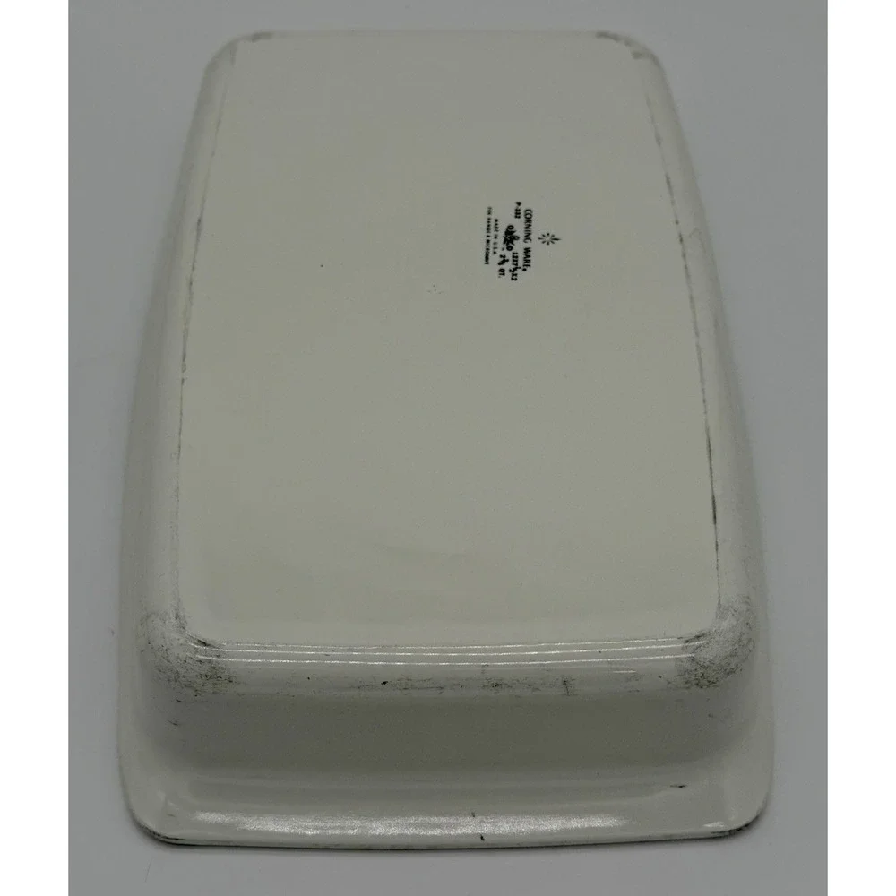 Vintage Cornflower Milk Glass Cottagecore Rustic Retro Farmhouse Casserole Pan
